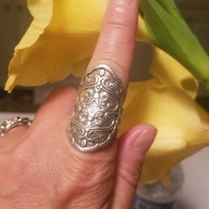 Silpada ring no trades on this